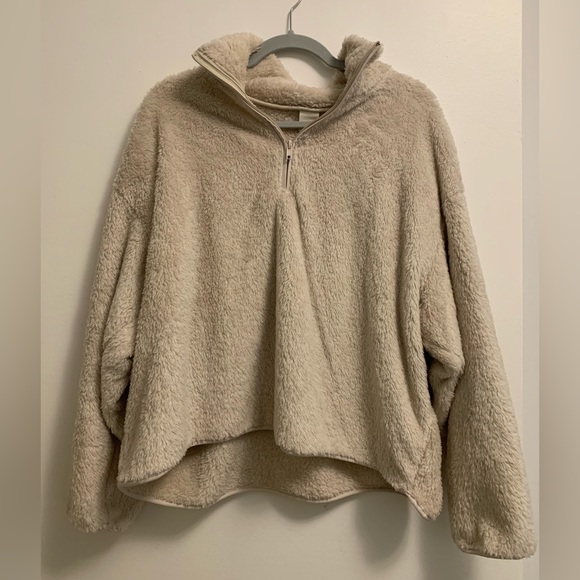 H&M Cropped Furry Halfzip Sweater - Picture 1 of 4
